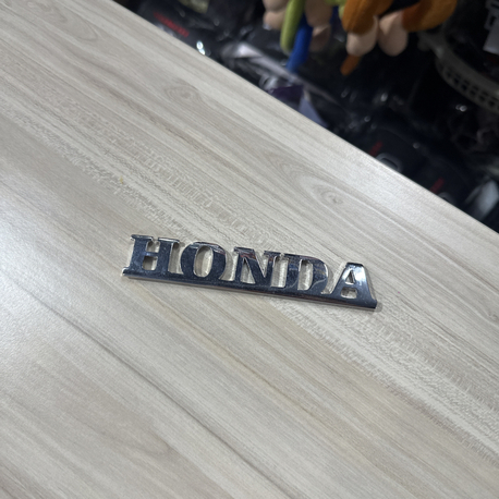 Honda metal yazı