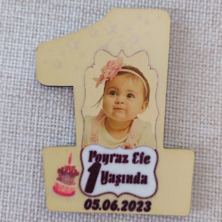 1 Yaş Ahşap Mdf Magnet – Kişiye Özel Doğum Günü Hatırası 7 Cm Fotoğraflı Magnet 25 Adet