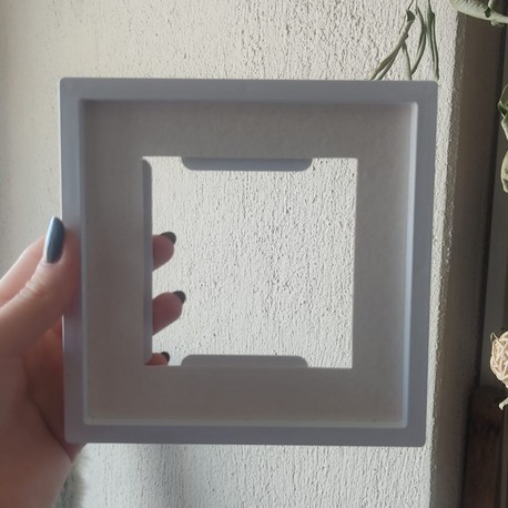 kişiye özel beyaz renk ahşap kare fotoğraf çerçevesi