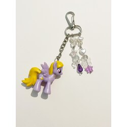 Lily charm anahtarlık