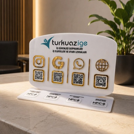 4 QR & NFC Özellikli PleksiGlass Stant Yatay Tasarımlı
