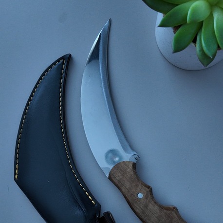 KARAMBİT MODELLİ AV BIÇAĞI (DERİ KILIFLI)