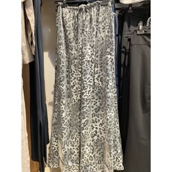 Siyah beyaz leopar plaza pantolon 