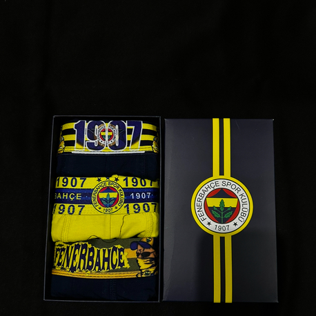 Efsane renkler, efsane duruş şimdi 3’lü iç giyim setinde!