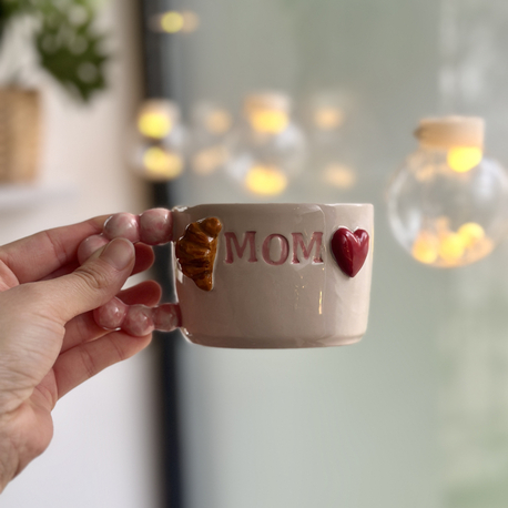 MOM Temalı El Yapımı Seramik Kupa 