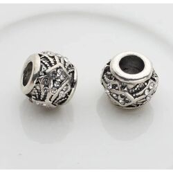 Taşlı yuvarlak charm