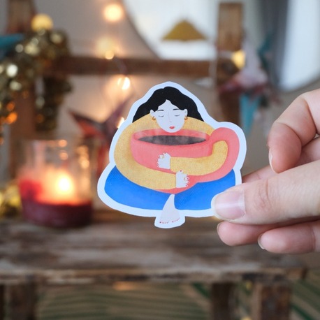 kupasına sarılan kız sticker