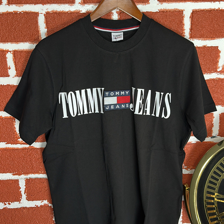Büyük Ön Logo Yazılı Premium T-Shirt