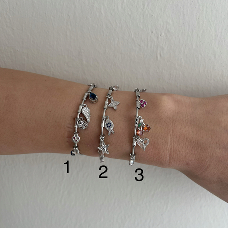 Çoklu Charm Detaylı Kelepçe | Silver