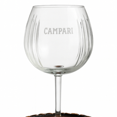 Camparı kadeh 