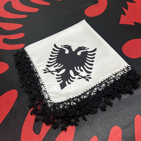 Siyah Püsküllü Arnavut Mendili