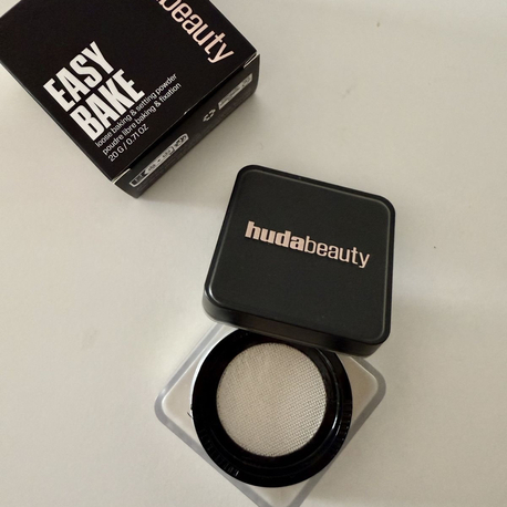Hudabeauty Pudra 