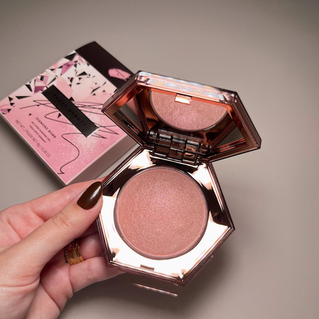 FENTY BEAUTY - Aydınlatıcı
