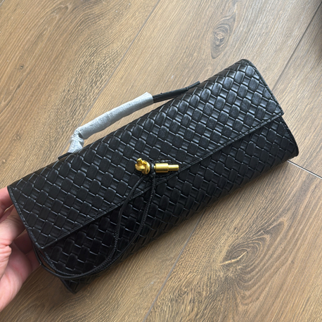 BOTTEGA Veneta Black 01