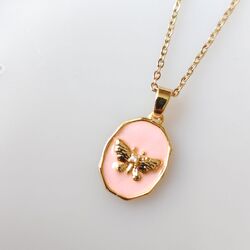 Pembe Kelebek Kolye 
