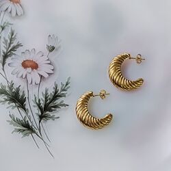 Yarım Midye Küpe