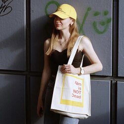 film is not dead baskılı // klasik