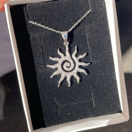 Taşlı Antik Güneş Kolye