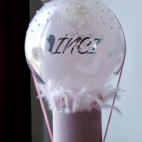 İncili Boyalı ve Tüylü Özel Tasarım Balon