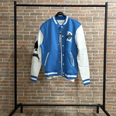 Mavi-Beyaz Kolej Ceketi – Unisex “Make Your Own Luck” Tasarım