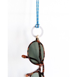 Hold my Glasses