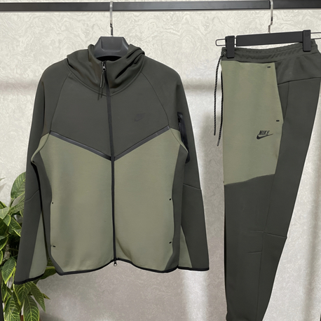 Yeşil Tech Fleece Eşofman Takımı