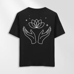 Unisex Oversize Lotus ve Eller Yoga Tasarımlı T-Shirt (Sırt Baskılı)