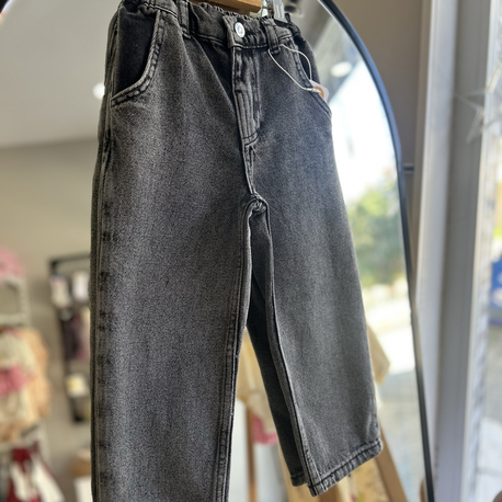 Siyah denim pantolon