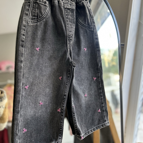 Çiçekli denim pantolon