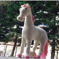 Beyaz At