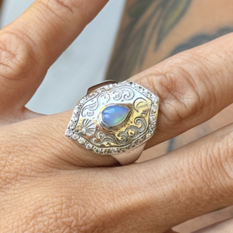 Opal shield yüzük