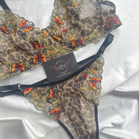 Kelebekli bralet takım