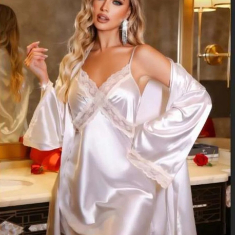 Beyaz gecelikli sabahlık set 