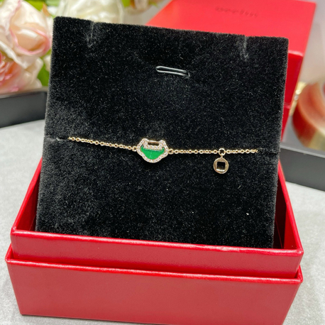 Ürün Adı: Işıltılı Gucci Amblemi Bileklikler