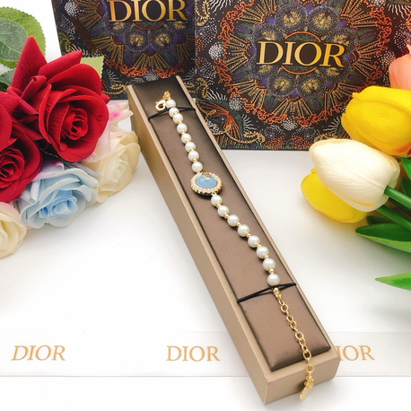 Ürün İsmi: Dior Yuvarlak İnci Bileklik