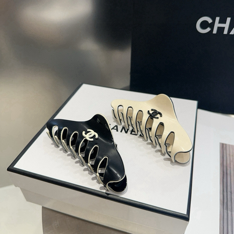 Chanel CC Logolu Saç Tokası
