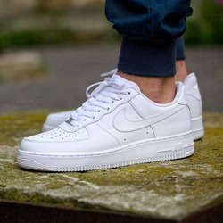 Nike Air Force 1 07 Low White