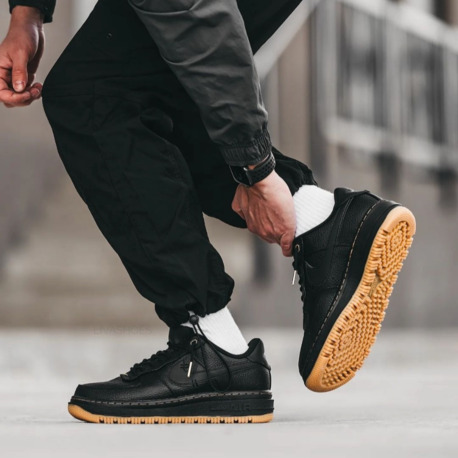 NİKE AİR FORCE 1 LOW LUXE ACG BLACK GUM