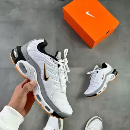 NİKE AİR MAX TN PLUS WHİTE GREY