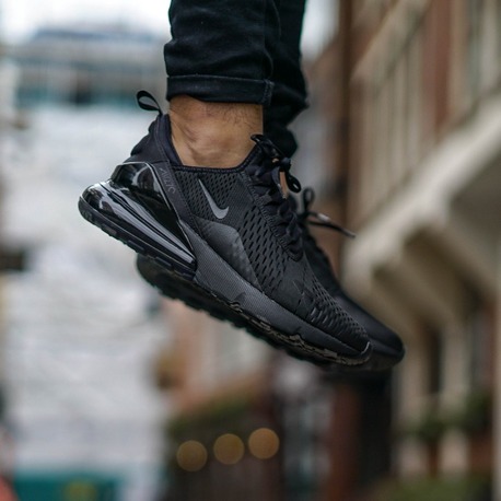 NİKE AİR MAX 270 TRİPLE BLACK