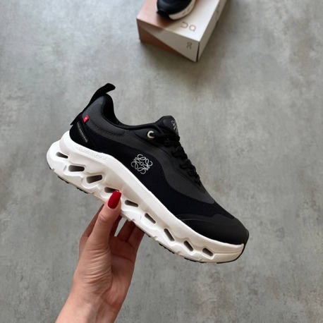 On Running Loewe Black