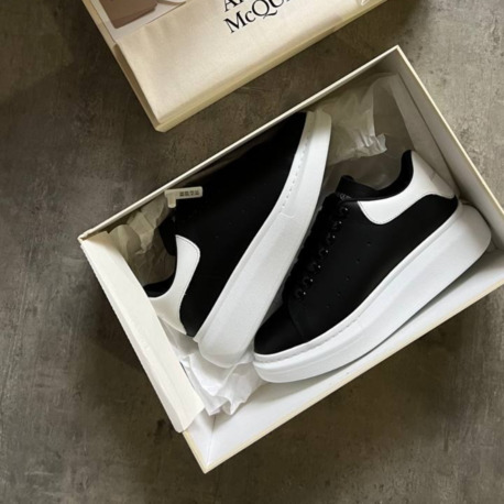 Alexander McQueen Black White