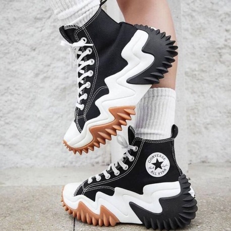 Converse Run Star Motion Platform