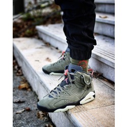 NİKE AİR JORDAN RETRO 6 TRAVİS SCOTT CACTUS JACK