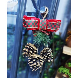 3 Kozalaklı Kapı Süsü