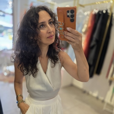 Kadın, Boyundan ve Belden Bağlamalı, Saten Kumaş, Gri Çizgili Bluz