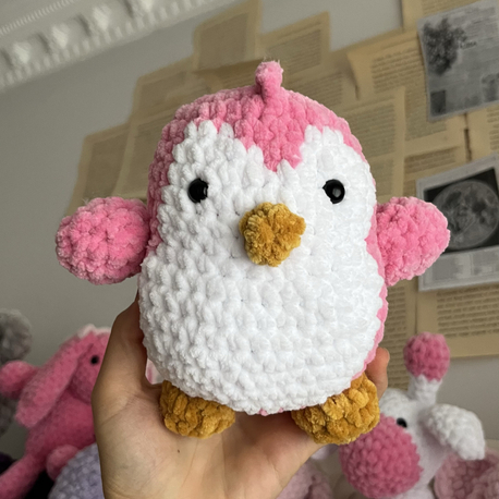 Amigurumi pembe penguen 