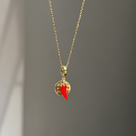 Çelik Biber & Charm Kolye | Gold
