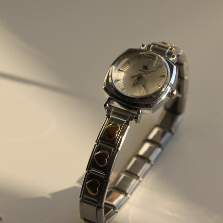 Nomi Silver Gold Kalp Yuvarlak Kadranlı Çelik Kadın Saat
