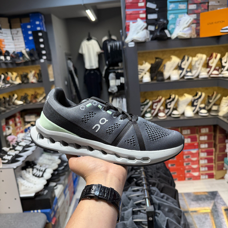 ON Runing Cloud Füme Siyah